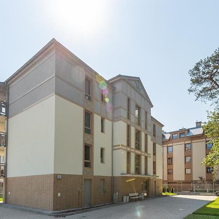 Apartament Bursztynowy Rezydencja Park Großmöllen Exterior foto