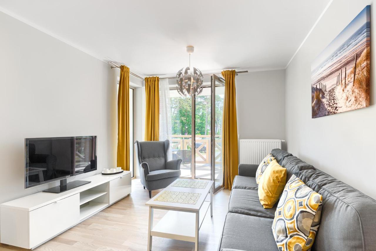 Apartament Bursztynowy Rezydencja Park Großmöllen Exterior foto