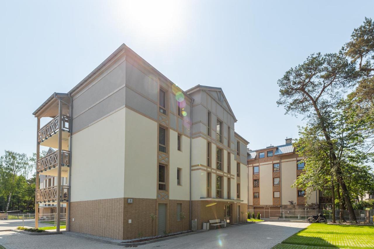 Apartament Bursztynowy Rezydencja Park Großmöllen Exterior foto